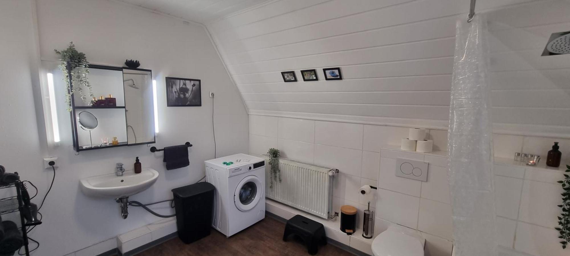 Nigella Apartment Direkt Am Hauptbahnhof Celle Fur 6 Personen Mit Kostenfreiem Parkplatz Voll Ausgestatteter Kuche Elite Standard Exterior photo